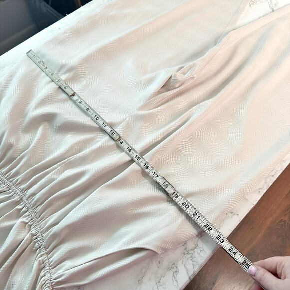 Love, Whit by Whitney Port Ivory Jacquard One‎ Shoulder Jumpsuit women’s size 14 - Picture 13 of 15